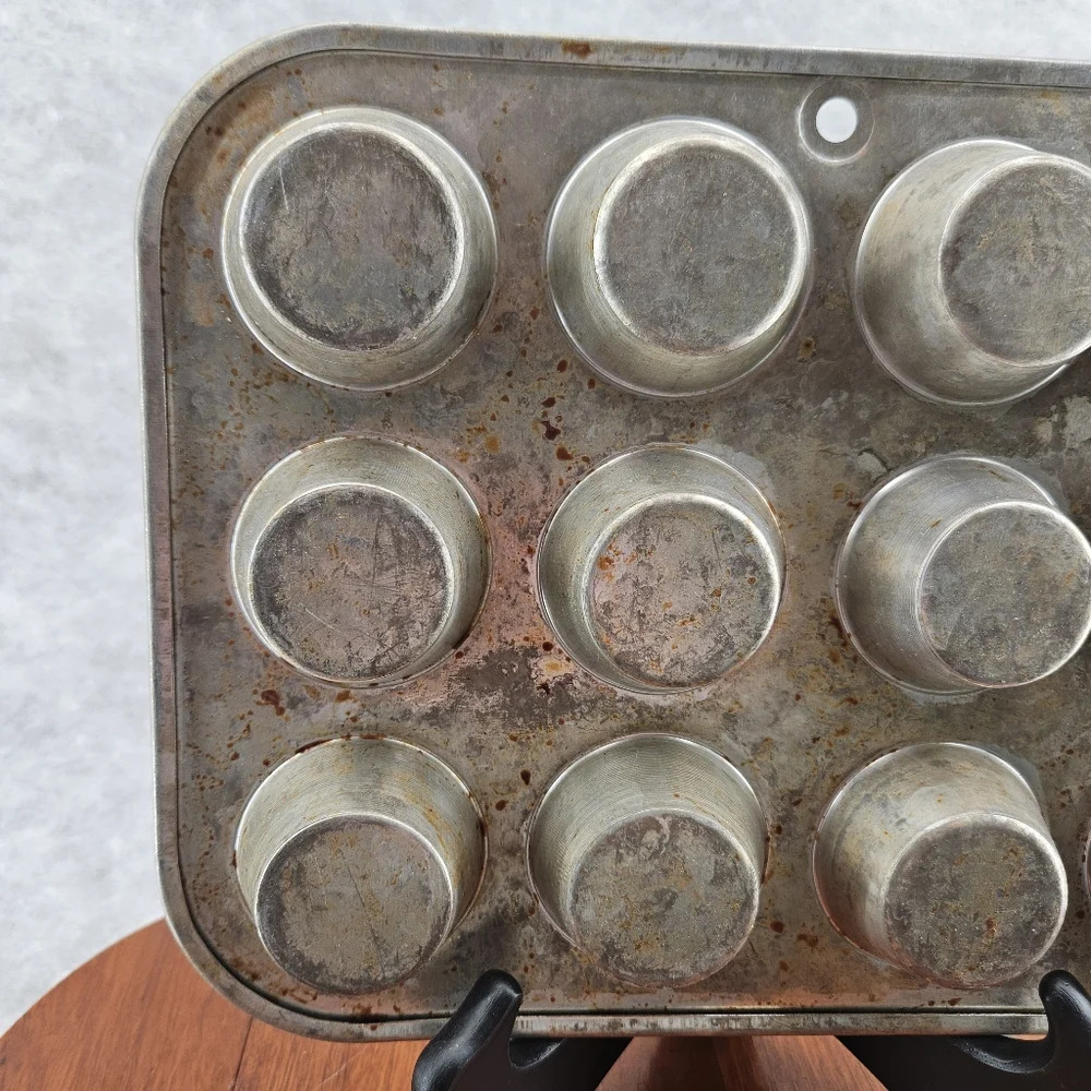 Vintage Mirro Mini Muffin Tin Pan  Aluminum‎ Cupcake 12 Holes 162M - Picture 3 of 5